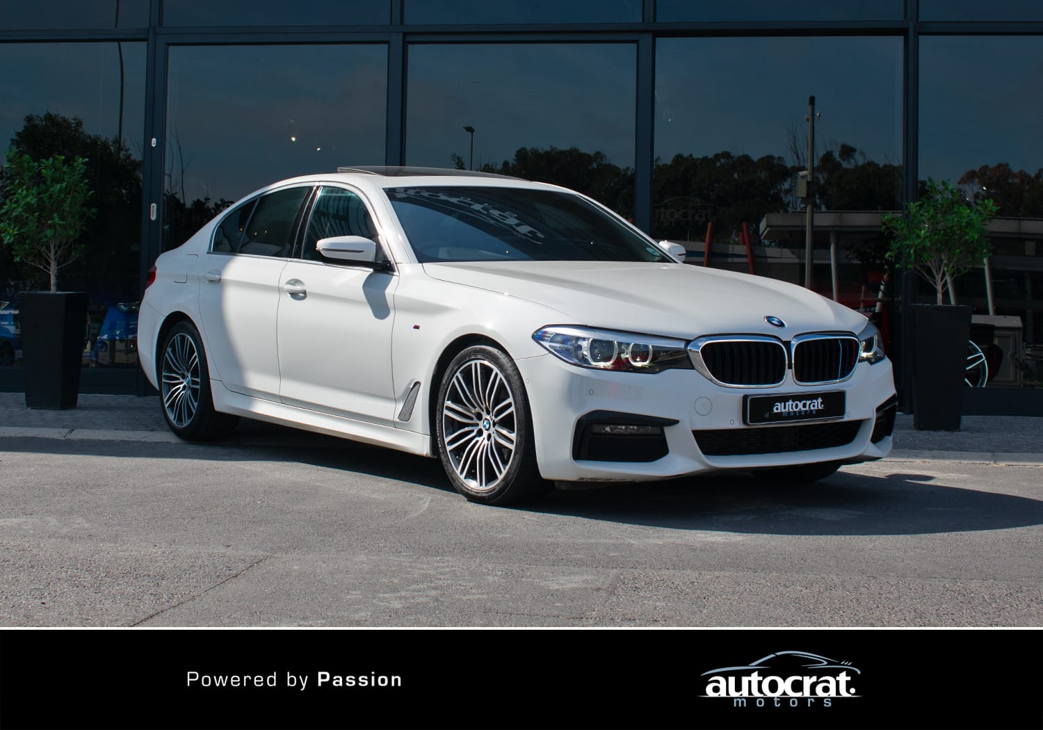 2019 BMW 5 Series 520d M Sport — photo 7