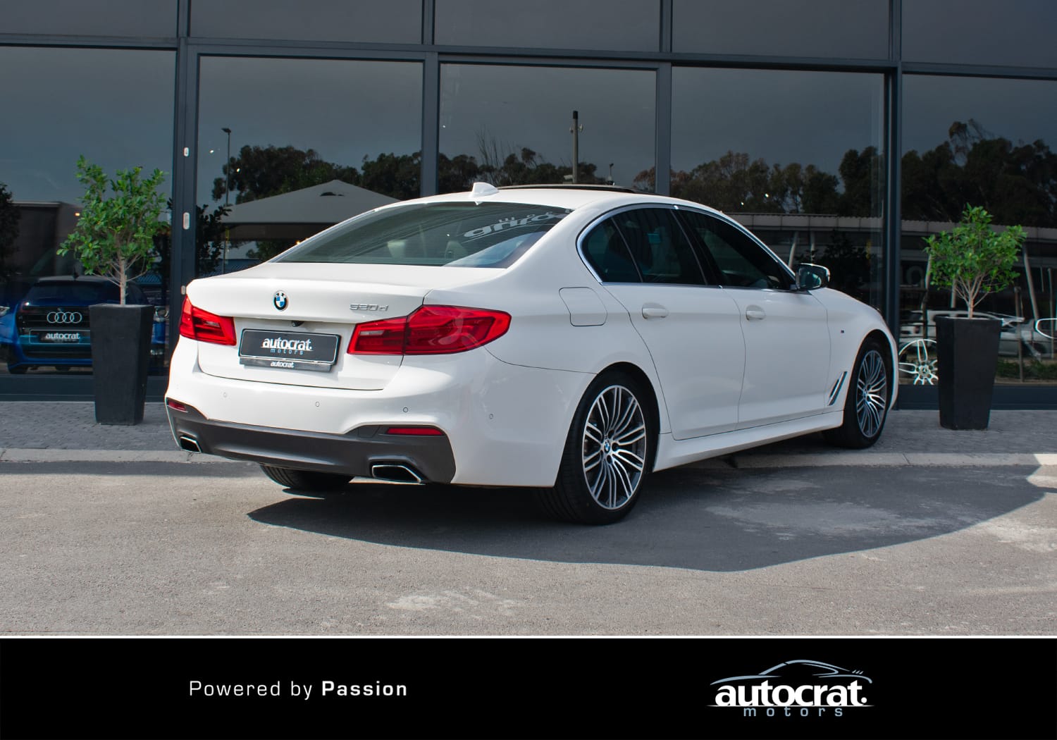 2019 BMW 5 Series 520d M Sport — photo 5