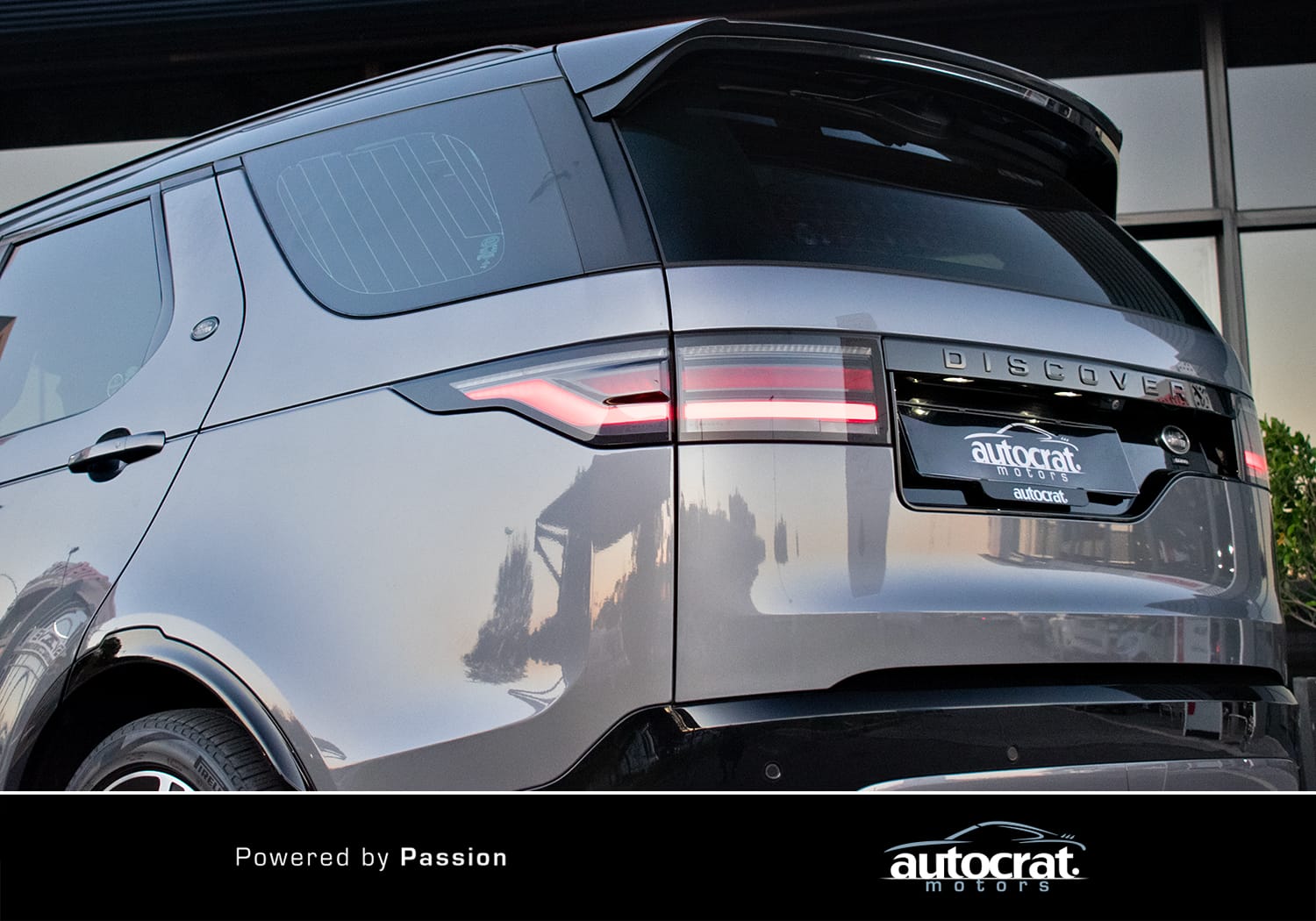 2021 Land Rover Discovery D300 R-Dynamic HSE — photo 12